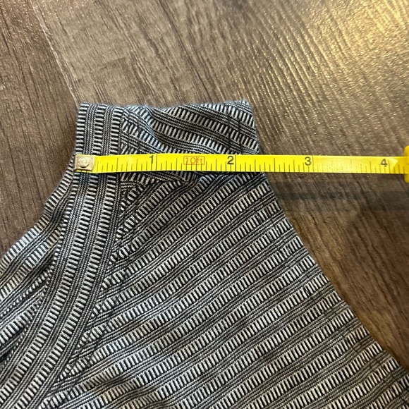 * ๐ค๐ฐ๐ค 3/$10.00 budle item ๐ค๐ฐ๐ค Athletic Works tank-top - Picture 3 of 5